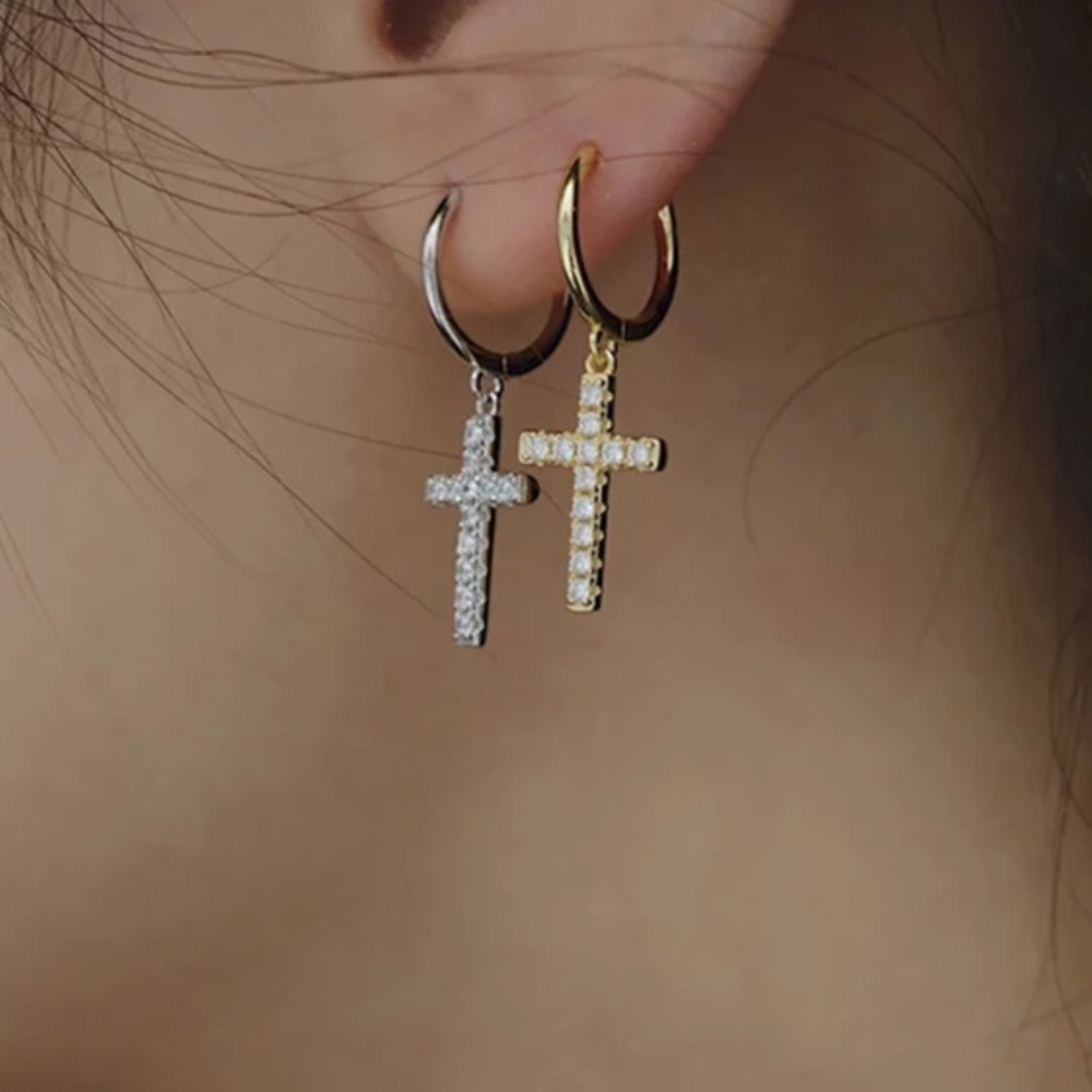 ⚡️Insta gold plated cross earrings - Picture 3 of 6